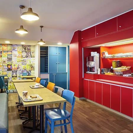 Szálloda Hotelf1 Est La Beaujoire *