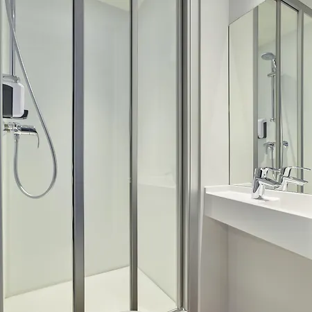 Hotelf1 Est La Beaujoire *