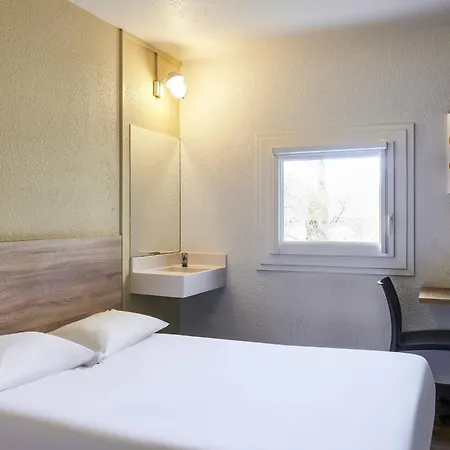 Hotelf1 Est La Beaujoire Hotel *