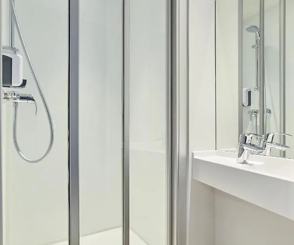 Hotelf1 Est La Beaujoire Hotel *