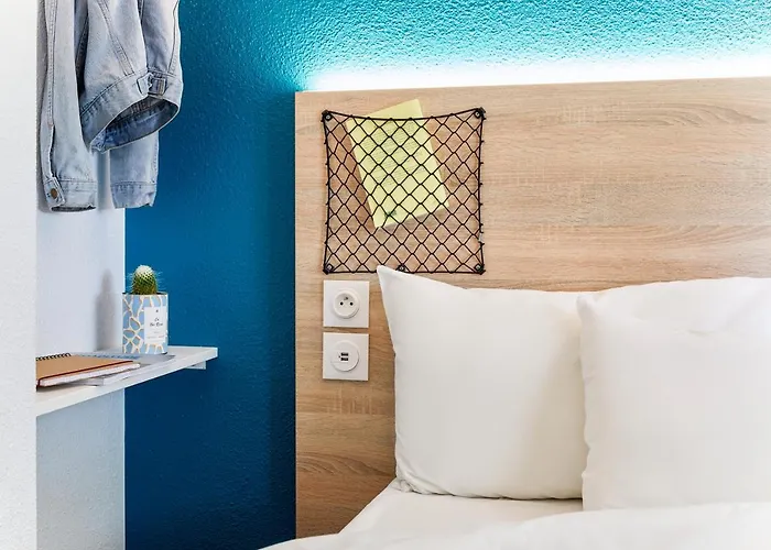 Hotelf1 Est La Beaujoire * נאנט