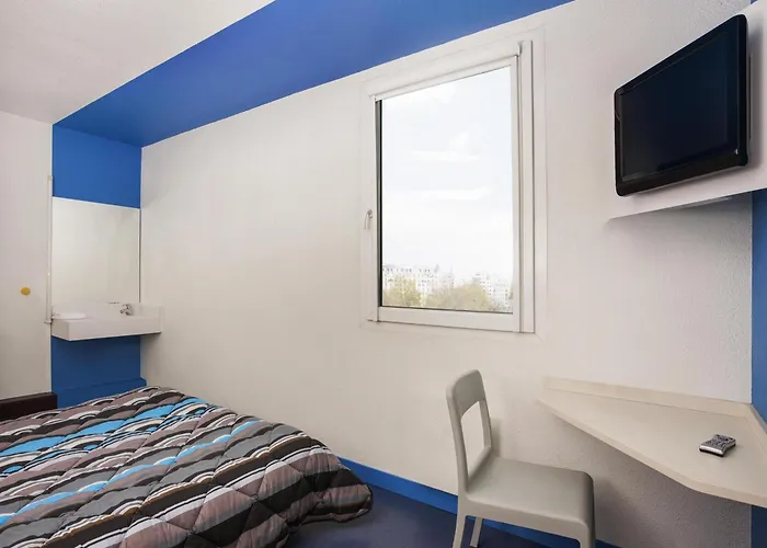 Hotelf1 Est La Beaujoire * נאנט