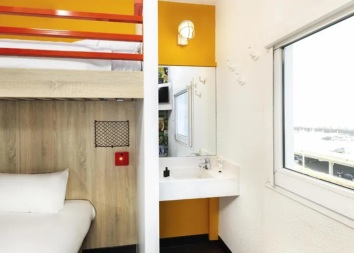 Hotelf1 Est La Beaujoire נאנט