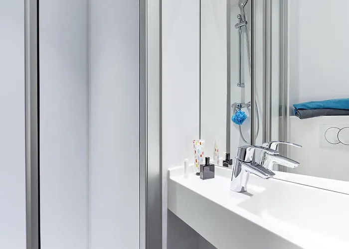 Hotelf1 Est La Beaujoire מלון *